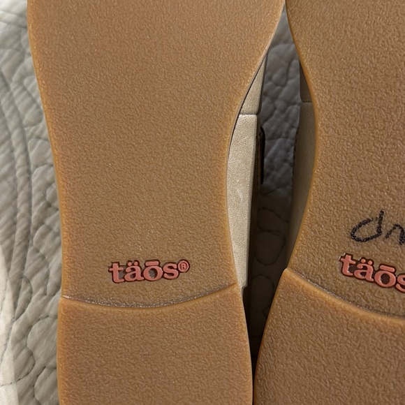 Taos Footwear NWOB Women’s Royal Slip On Mule - Picture 8 of 10